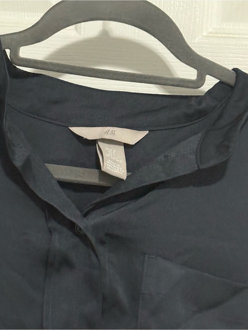 H&M women  Dark Navy Collared Button-Down Shirt